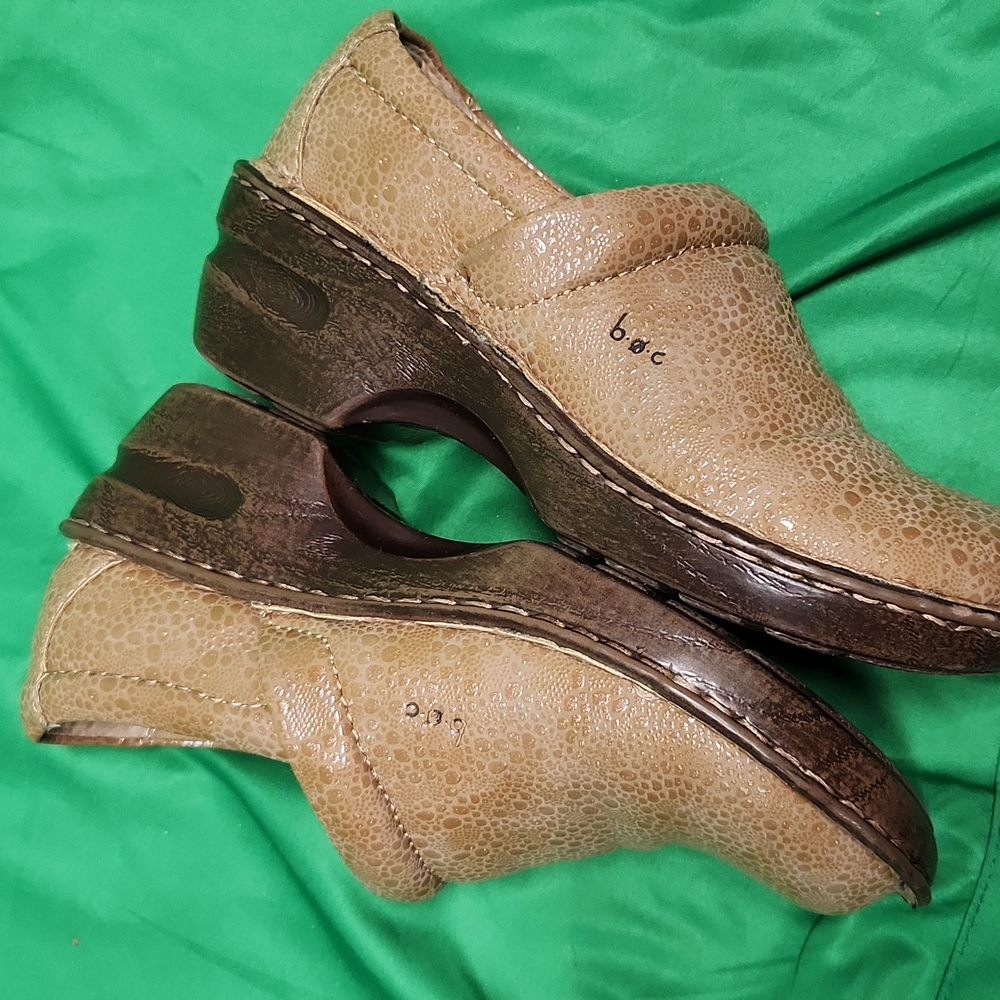 SOLD - Picture 3 of 10